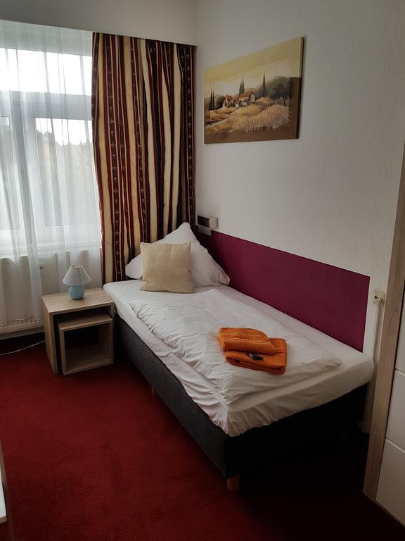 Pension Am Stadtrand Lipcse Kültér fotó